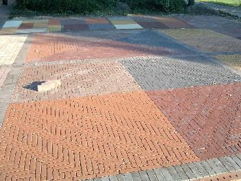 NOT DRUMMED HOLLAND CLAY PAVERS 