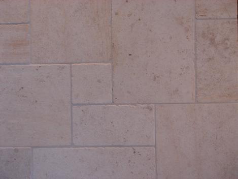 LIMESTONE &#8217;MONTMOYEN&#8217; IN ROMAN COMPOSITION 