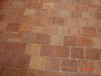 ANCIENS CARREAUX EN TERRE CUITE SAUMONS NUANCES FAIT A LA MAIN