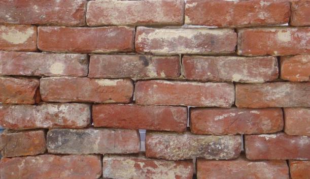 OLD ORANGE RED HAND FORM FACING BRICKS 220 X 105 X 55 MM.