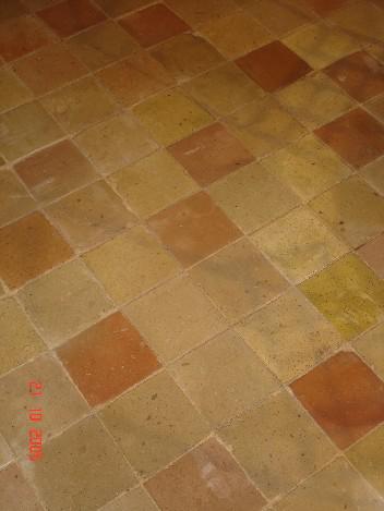 OLD MAINLY YELLOW, PINKISH FLAMED TERRACOTTA TILE 20X20 CM.